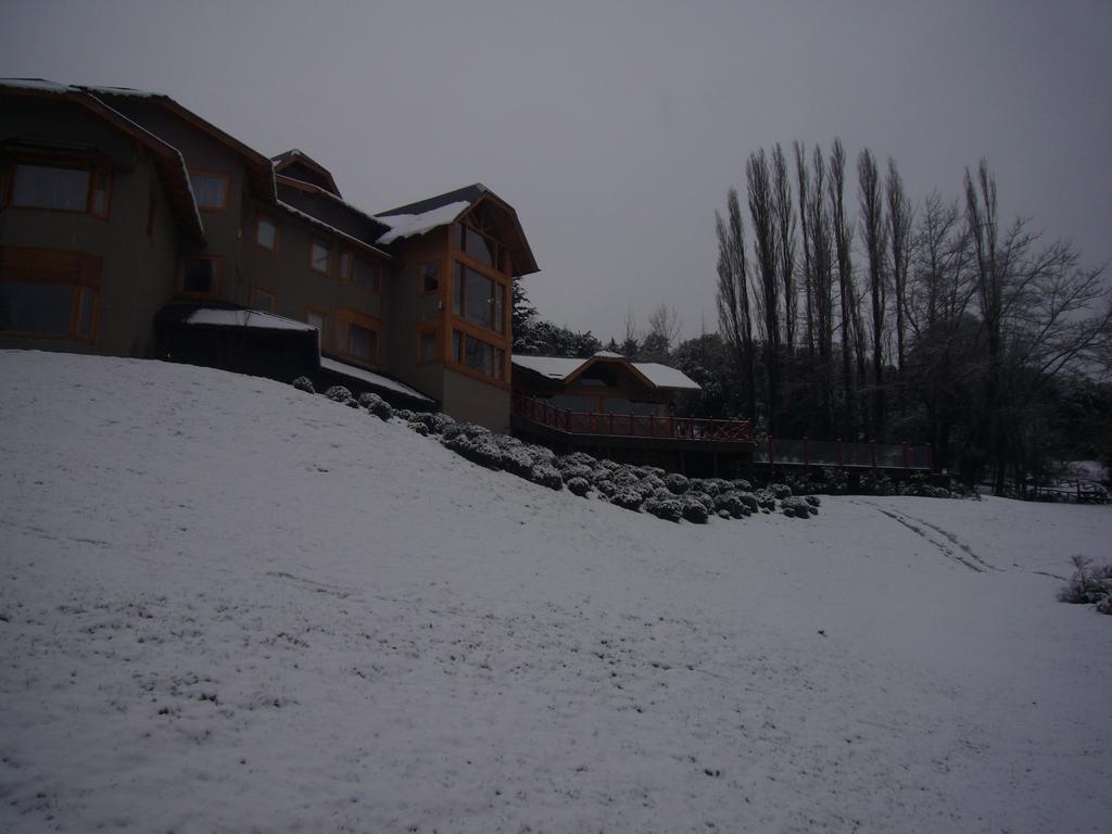 Hotel Casona Del Alto San Martín de los Andes Exterior foto