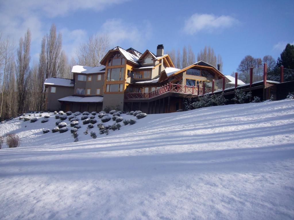 Hotel Casona Del Alto San Martín de los Andes Exterior foto